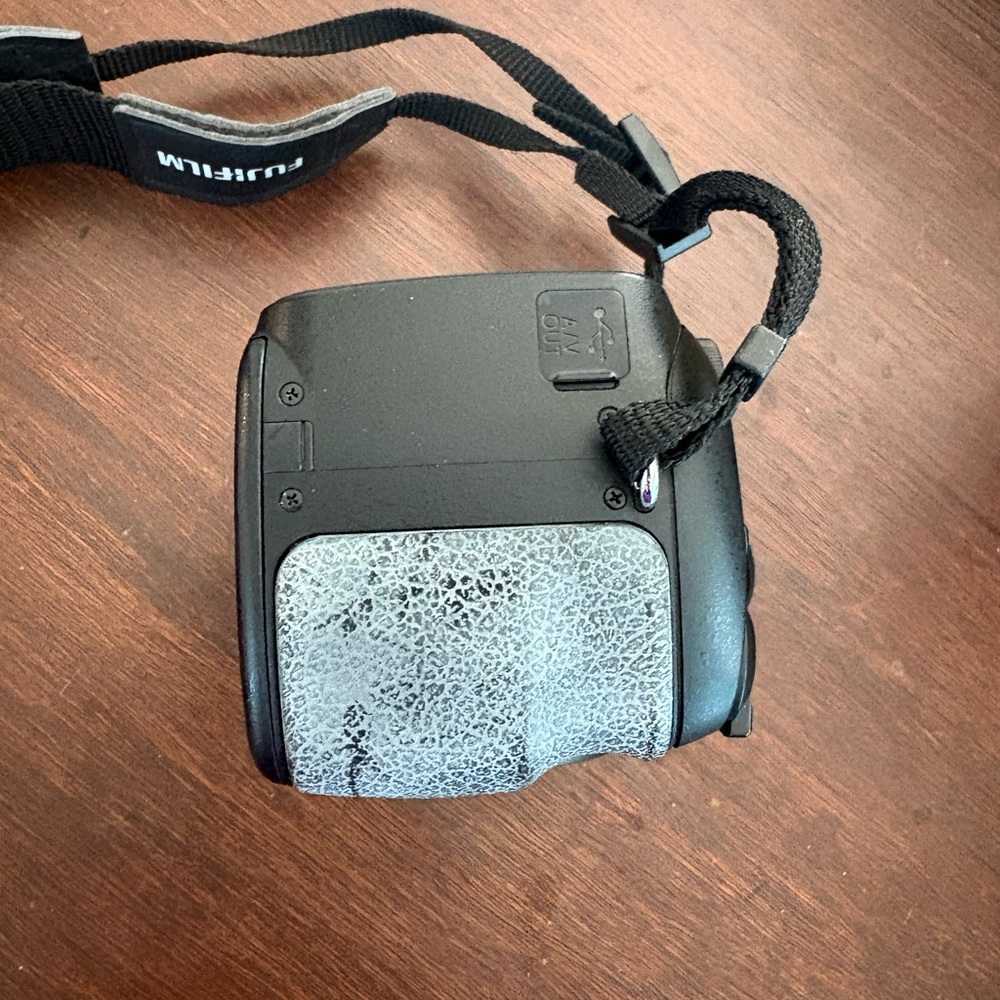 Fujifilm FinePix S1500 10.0MP 12x Zoom Bridge Digital Camera Black Tested - Picture 3 of 9